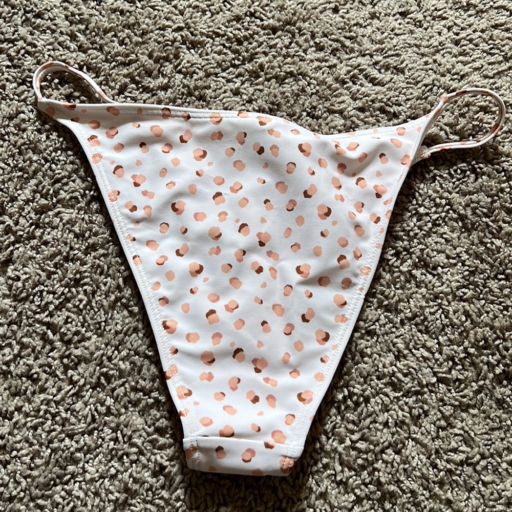 Bikini Bottom - Picture 3 of 4